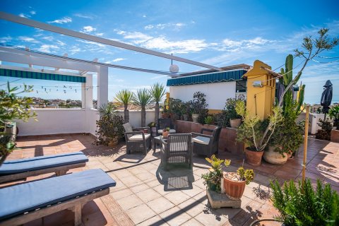 Apartament w Alicante, Hiszpania 4 sypialnie, 110 mkw. nr 194583 – zdjęcie 3
