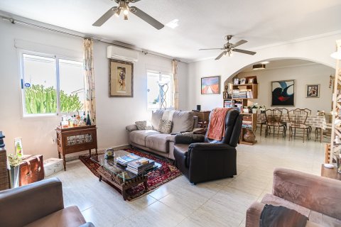 Apartament w Alicante, Hiszpania 4 sypialnie, 110 mkw. nr 194583 – zdjęcie 12