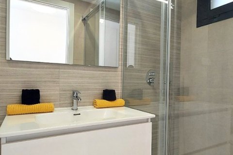 Apartment à vendre à Alicante, Espagne, 2 chambres, 92 m2 No. 194582 - photo 12