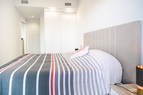 Apartment à vendre à Alicante, Espagne, 2 chambres, 75 m2 No. 194581 - photo 13