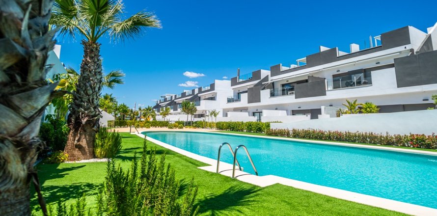 Wohnung in Torrevieja, Alicante, Spanien 3 Schlafzimmer, 138 m2 Nr. 194577