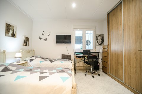 Villa for sale in La Marina, Alicante, Spain 3 bedrooms, 246 sq.m. No. 194579 - photo 15