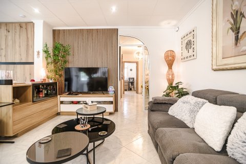 Villa for sale in La Marina, Alicante, Spain 3 bedrooms, 246 sq.m. No. 194579 - photo 14