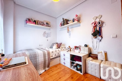 Hus i La Nucia, Alicante, Spanien 4 sovrum, 172 kvm. Nr. 153050