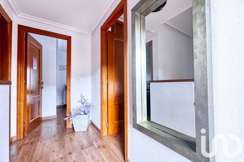 Dom w La Nucia, Alicante, Hiszpania 4 sypialnie, 172 mkw. nr 153050 – zdjęcie 13