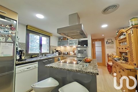 Dom w Alpicat, Lleida, Hiszpania 6 sypialni, 376 mkw. nr 153051 – zdjęcie 8