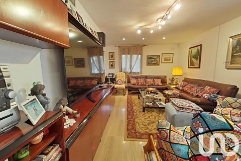 Dom w Alpicat, Lleida, Hiszpania 6 sypialni, 376 mkw. nr 153051 – zdjęcie 22