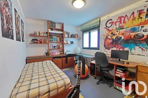 Dom w Alpicat, Lleida, Hiszpania 6 sypialni, 376 mkw. nr 153051 – zdjęcie 20