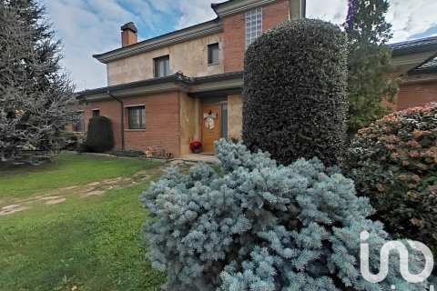 Dom w Alpicat, Lleida, Hiszpania 6 sypialni, 376 mkw. nr 153051 – zdjęcie 6