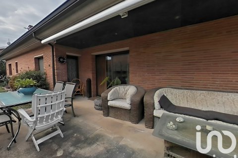 Dom w Alpicat, Lleida, Hiszpania 6 sypialni, 376 mkw. nr 153051 – zdjęcie 3