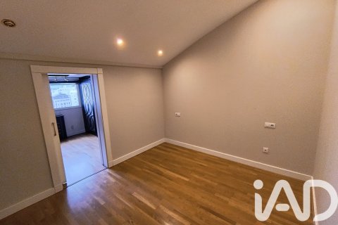 Takvåning till salu i Vigo, Pontevedra, Spanien 2 sovrum, 150 kvm. Nr. 153048 - foto 21