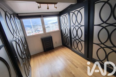 Takvåning till salu i Vigo, Pontevedra, Spanien 2 sovrum, 150 kvm. Nr. 153048 - foto 22