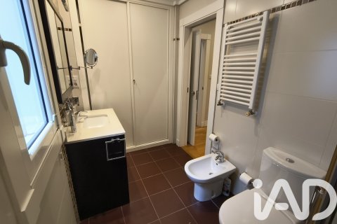 Takvåning till salu i Vigo, Pontevedra, Spanien 2 sovrum, 150 kvm. Nr. 153048 - foto 19