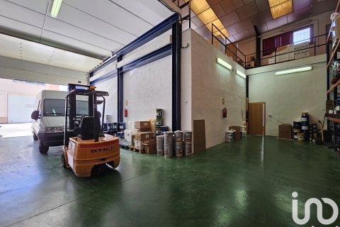 Commercial property for sale in Albolote, Granada, Spain 407 sq.m. No. 153047 - photo 6