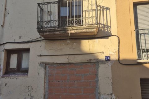 Hus till salu i El Vendrell, Tarragona, Spanien 316 kvm. Nr. 184744 - foto 3