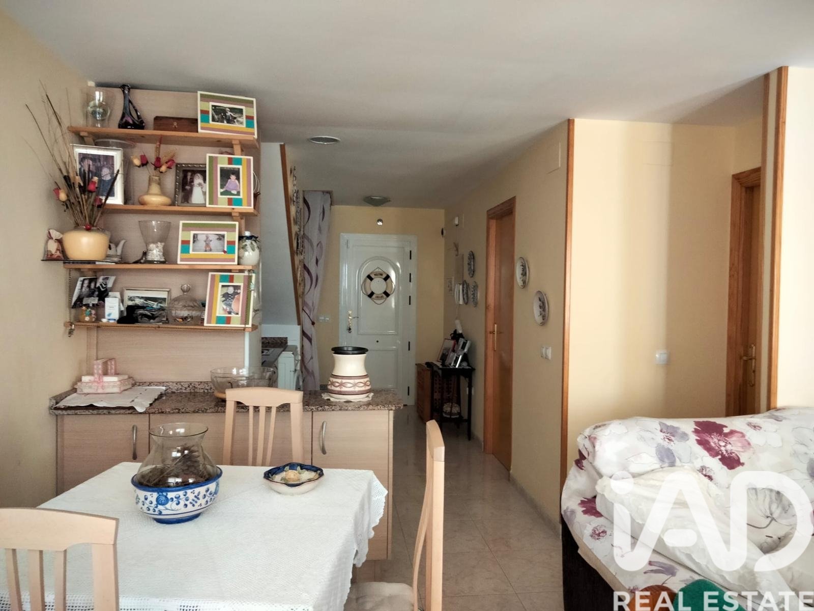 Duplex in Oropesa del Mar, Castellon, Spain 3 bedrooms, 74 sq.m. No. 184745