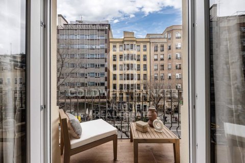 Wohnung in Madrid, Spanien 3 Schlafzimmer, 160 m2 Nr. 158109