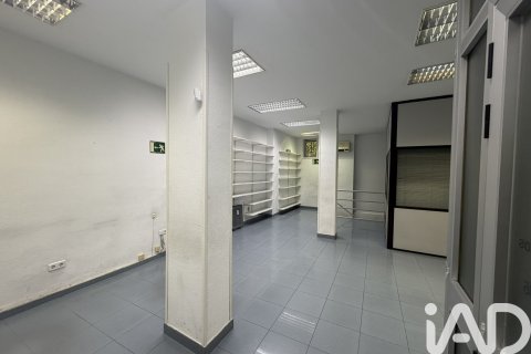 Office à Madrid, Espagne 161 m2 No. 188400