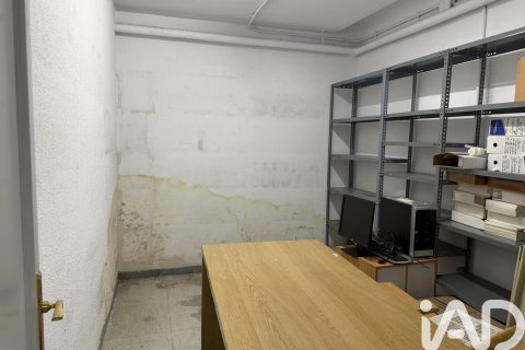 Office à vendre à Madrid, Espagne, 161 m2 No. 188400 - photo 18