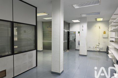 Office à vendre à Madrid, Espagne, 161 m2 No. 188400 - photo 9