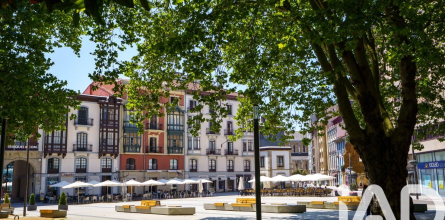 Wohnung in Aviles, Asturias, Spanien 2 Schlafzimmer, 82 m2 Nr. 188404