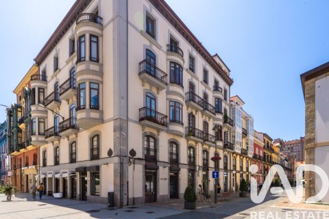 Wohnung zum Verkauf in Aviles, Asturias, Spanien 2 Schlafzimmer, 82 m2 Nr. 188404 - Foto 3
