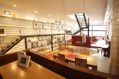 Apartment in Barcelona, Spain 3 bedrooms, 360 sq.m. No. 186729