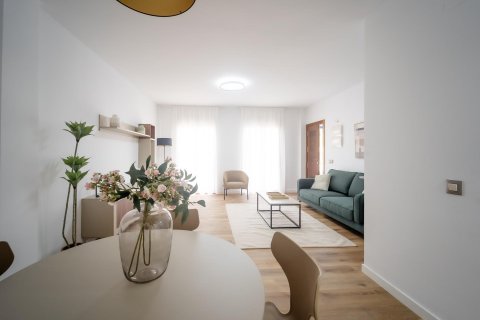 Apartamento en venta en Cuevas del Almanzora, Almería, España 2 dormitorios, 88 m2 No. 186731 - foto 7