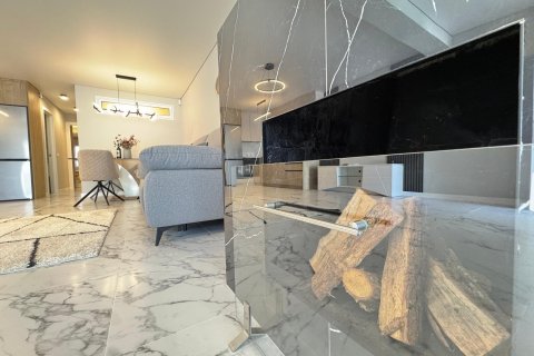 Talo myytävänä Torrevieja, Alicante, Espanja, 2 makuuhuonetta, 77 m2 No. 139167 - kuva 15