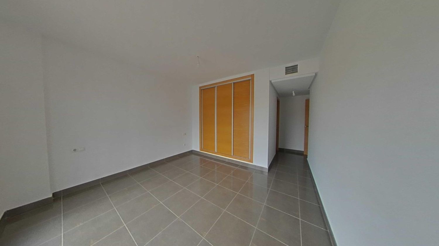 Appartamento a Alicante, Spagna 3 camere da letto, 104 mq. N° 151382
