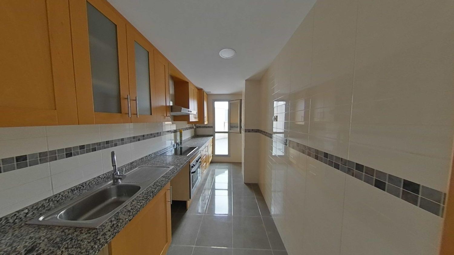 Appartamento a Alicante, Spagna 3 camere da letto, 104 mq. N° 151382