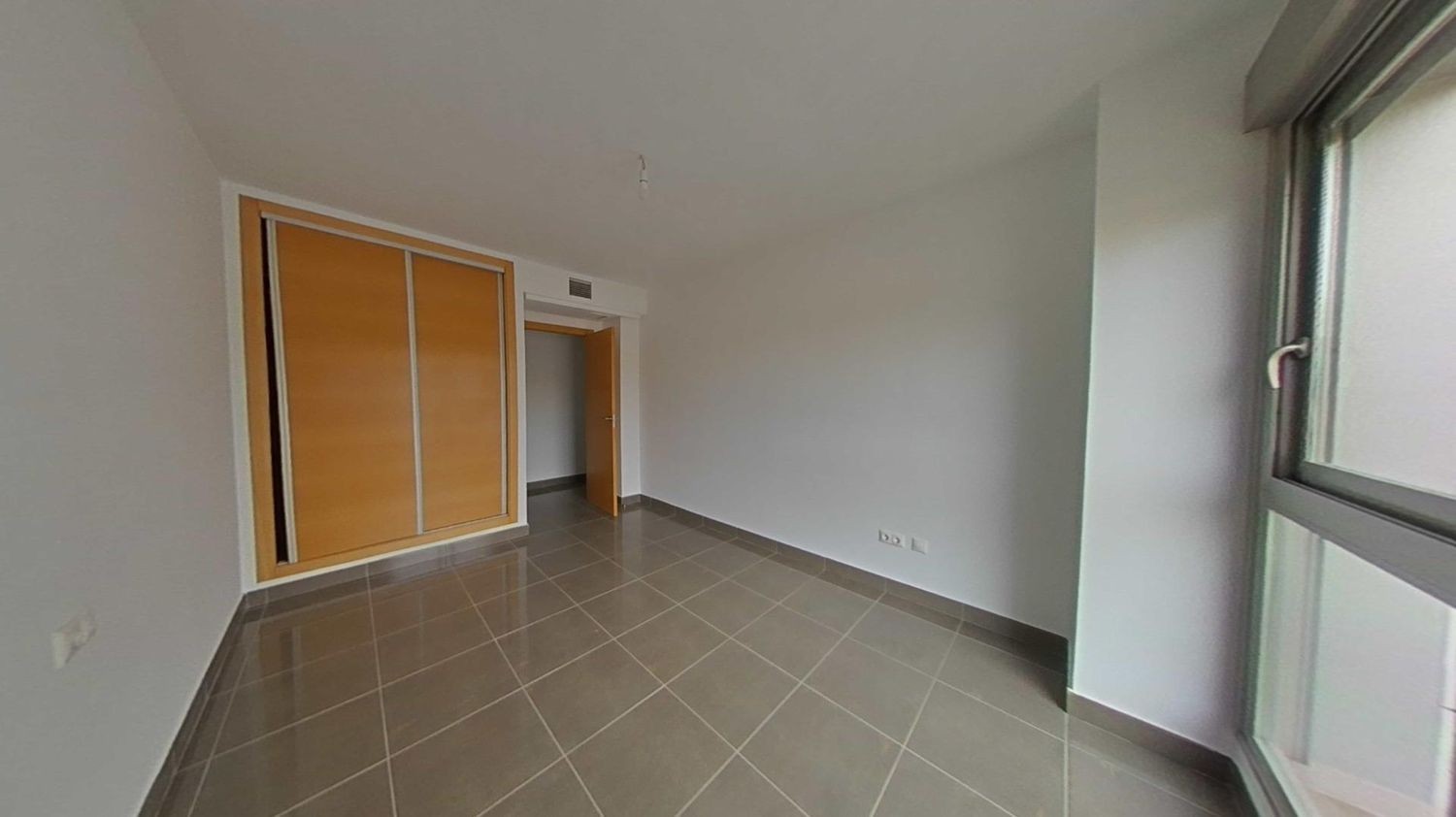 Appartamento a Alicante, Spagna 3 camere da letto, 104 mq. N° 151382