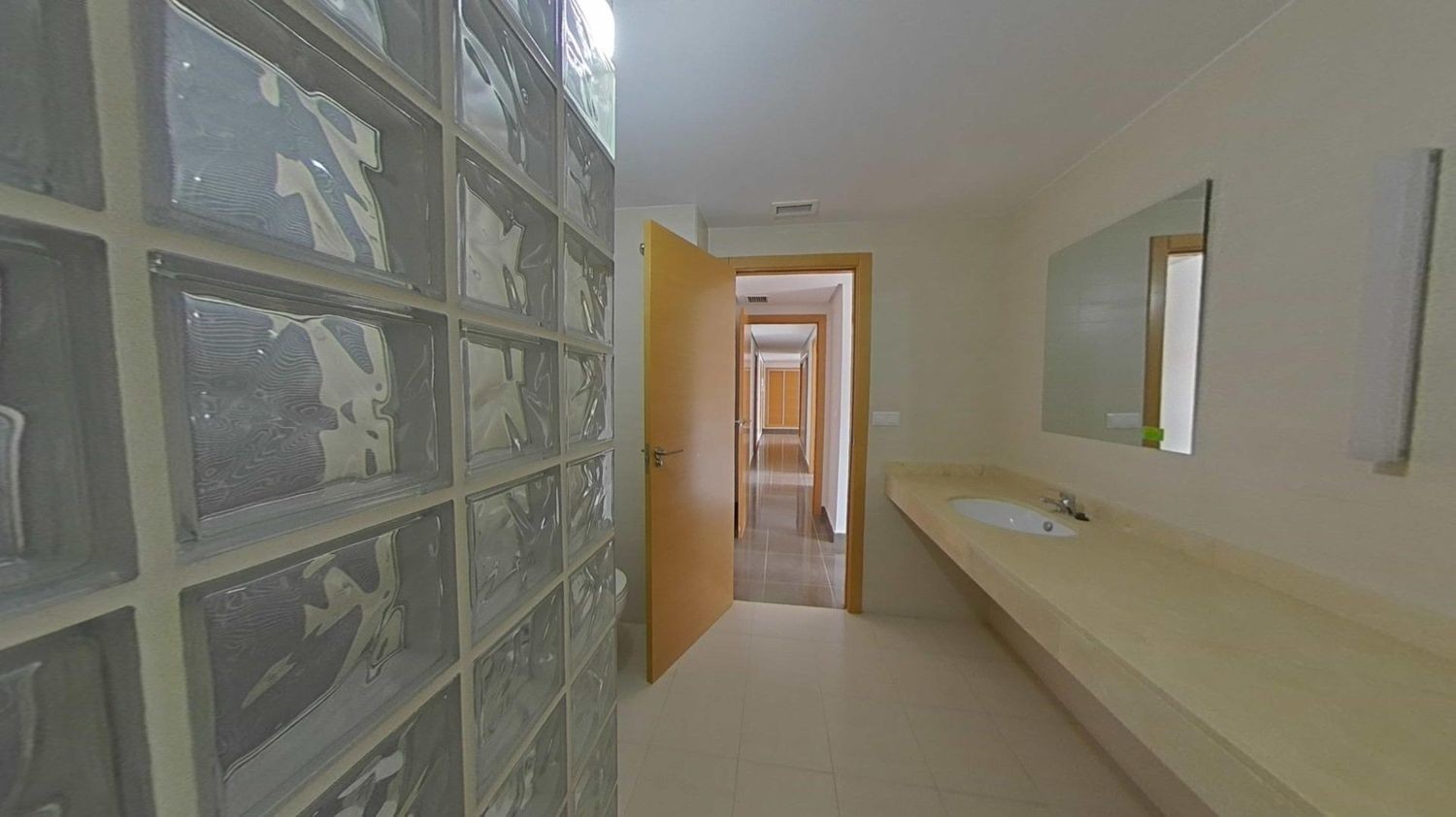 Appartamento a Alicante, Spagna 3 camere da letto, 104 mq. N° 151382