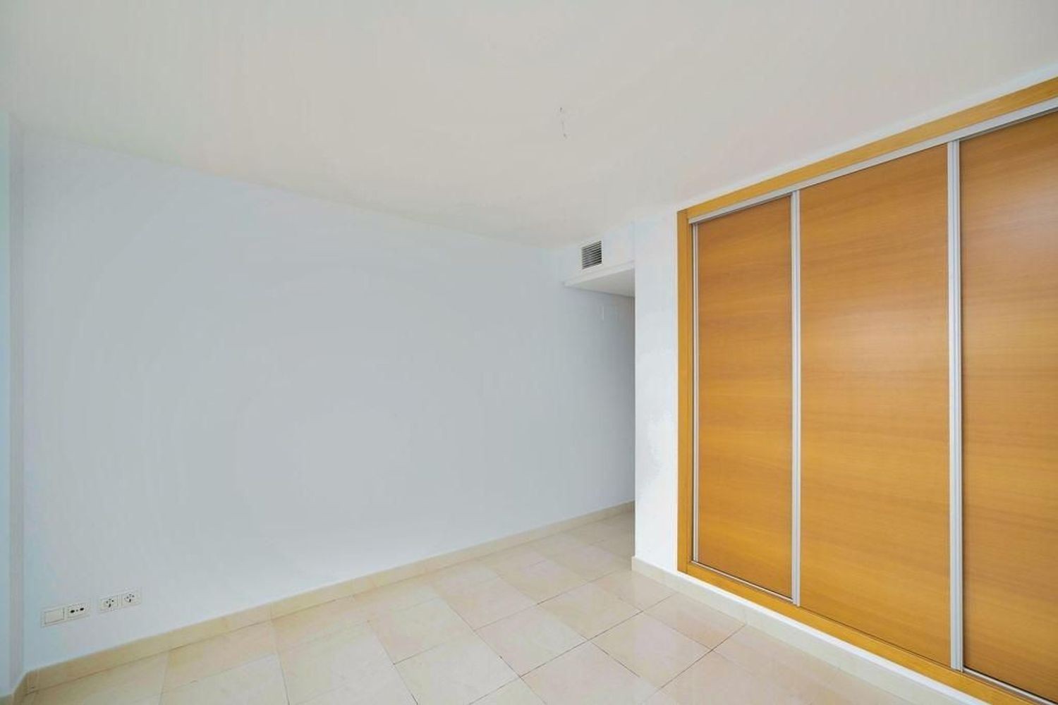 Apartament w Alicante, Hiszpania 3 sypialnie, 113 mkw. nr 151383