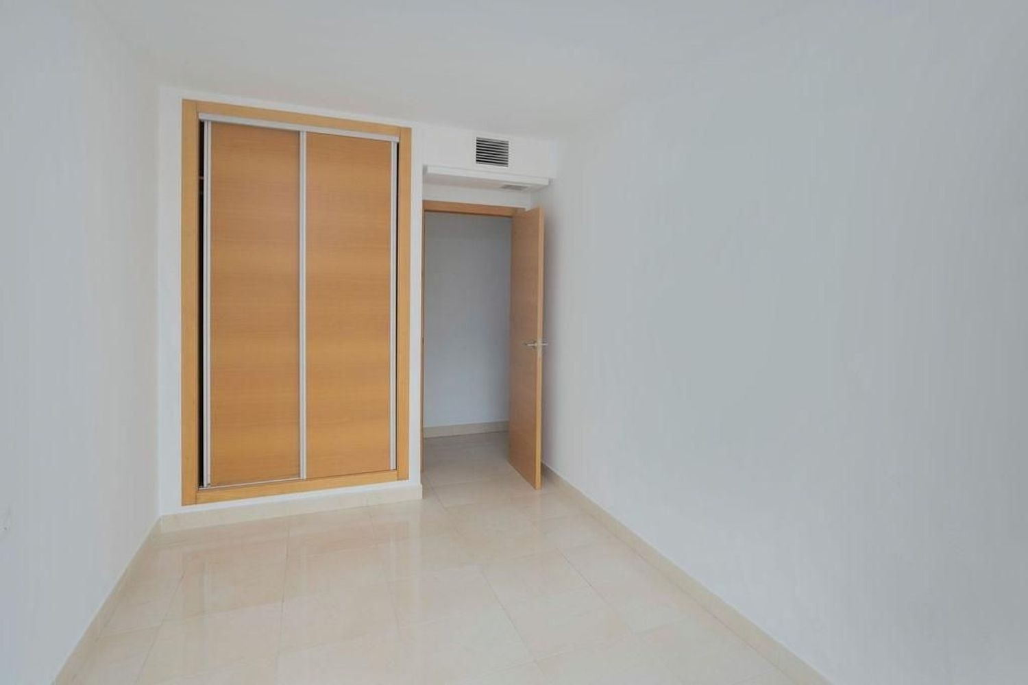 Apartament w Alicante, Hiszpania 3 sypialnie, 113 mkw. nr 151383