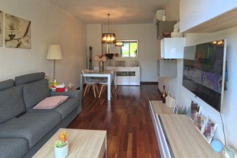 Продажа квартиры в Барселона, Испания 3 спальни, 87м2 №187902 - фото 9