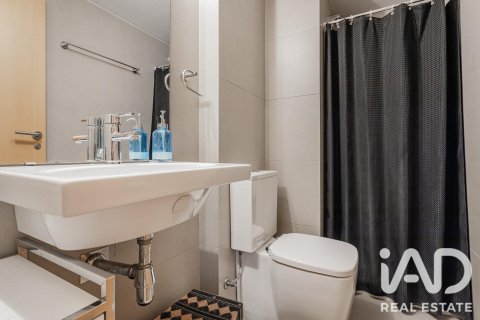 Продажа квартиры в Барселона, Испания 3 спальни, 101м2 №187908 - фото 26