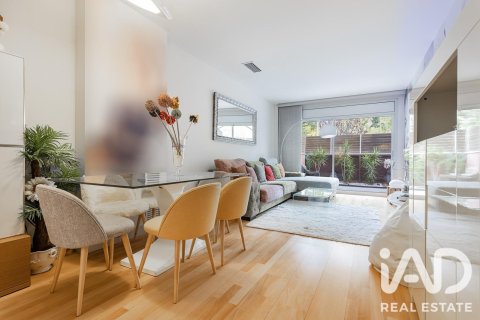 Продажа квартиры в Барселона, Испания 3 спальни, 101м2 №187908 - фото 9