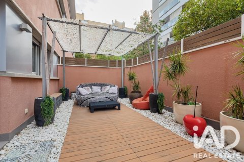 Продажа квартиры в Барселона, Испания 3 спальни, 101м2 №187908 - фото 6