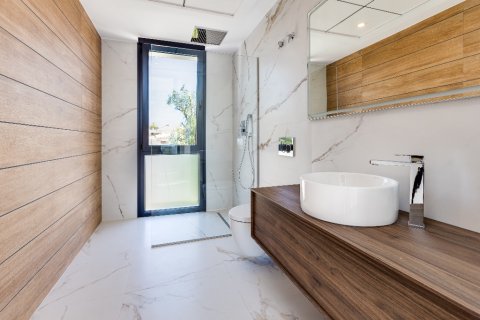 Продажа виллы в Сьюдад Кесада, Аликанте, Испания 4 спальни, 154м2 №144779 - фото 13