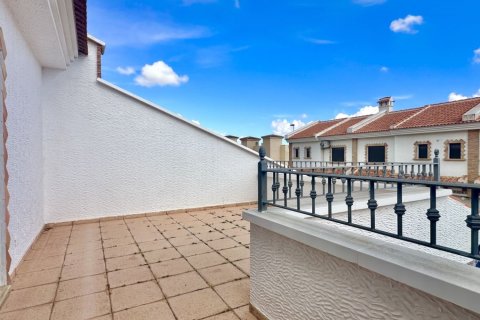 Townhouse zum Verkauf in San Miguel de Salinas, Alicante, Spanien 3 Schlafzimmer, 100 m2 Nr. 140709 - Foto 25