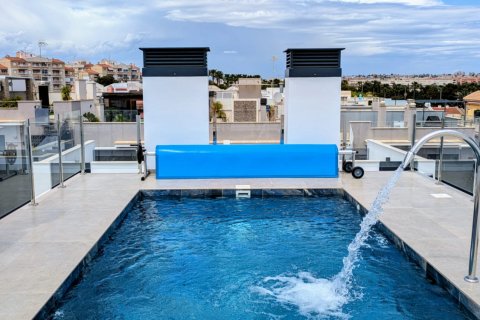 Apartment in Torrevieja, Alicante, Spain 2 bedrooms, 91 sq.m. No. 189761