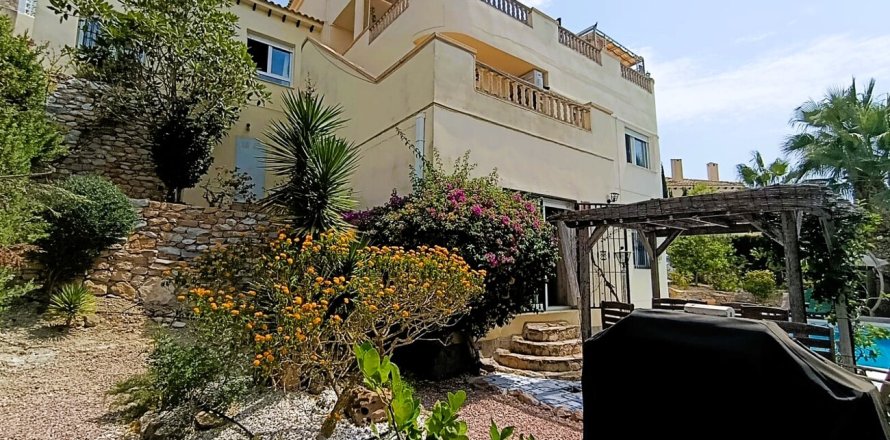 Villa Alicante, Spānijā 4 istabas, 214 m2 Nr. 189766