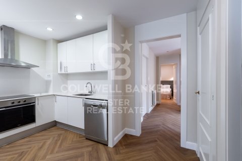 Apartment à vendre à Barcelona, Espagne, 3 chambres, 138 m2 No. 178969 - photo 7