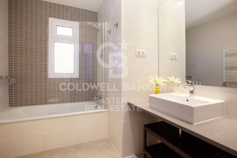 Apartment à vendre à Barcelona, Espagne, 3 chambres, 138 m2 No. 178969 - photo 13