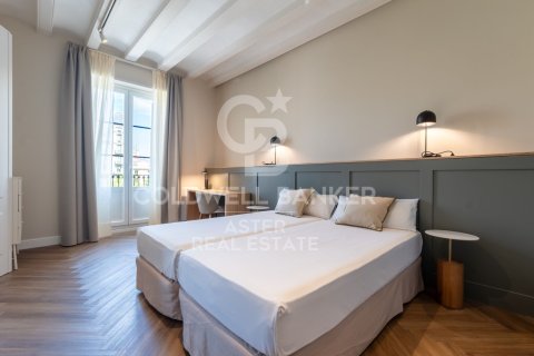 Apartment à vendre à Barcelona, Espagne, 3 chambres, 119 m2 No. 178968 - photo 9