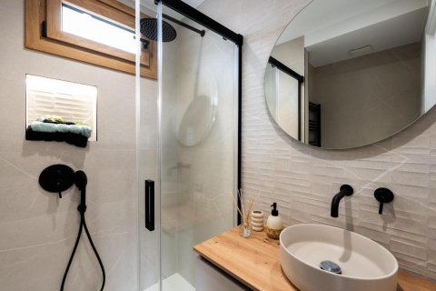 Villa for sale in Alicante, Spain 4 bedrooms, 227 sq.m. No. 148910 - photo 26