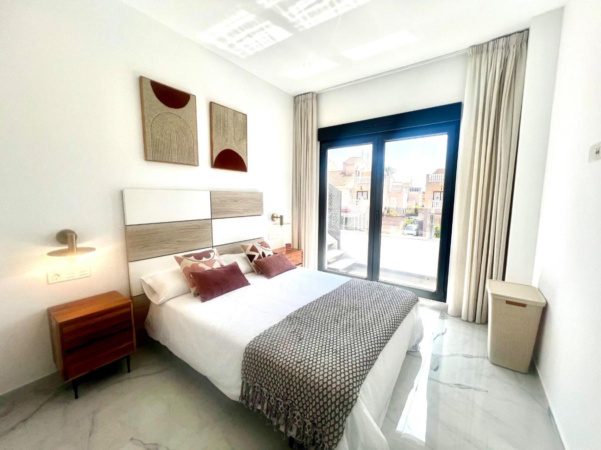 Villa i Torrevieja, Alicante, Spanien 3 sovrum, 106 kvm. Nr. 148908