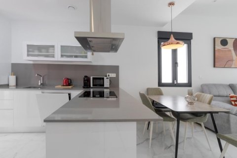 Villa for sale in Torrevieja, Alicante, Spain 3 bedrooms, 105 sq.m. No. 148909 - photo 30