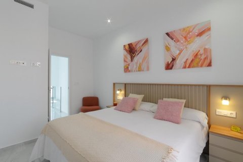 Villa for sale in Torrevieja, Alicante, Spain 3 bedrooms, 105 sq.m. No. 148909 - photo 3